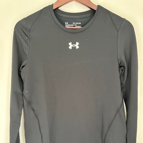 Under Armour Other - Under Armour Girls Black Long Sleeve Baselayer Shirt — Youth XL